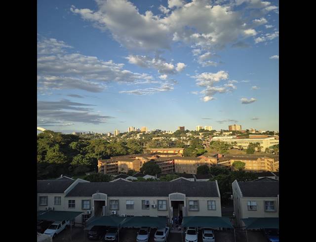 2 BEDROOM FLAT FOR SALE IN WATERVAL PARK